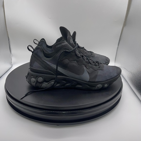 Nike React Element ‘Triple Black’ - Picture 4 of 5